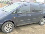 Volkswagen Sharan 1996 годаүшін2 150 000 тг. в Уральск