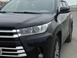 Toyota Highlander 2019 года за 10 800 000 тг. в Актобе
