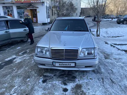 Mercedes-Benz E 280 1993 года за 2 800 000 тг. в Талдыкорган – фото 13