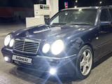 Mercedes-Benz E 320 1998 года за 3 200 000 тг. в Алматы – фото 4
