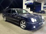 Mercedes-Benz E 320 1998 года за 3 200 000 тг. в Алматы