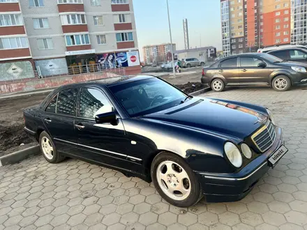 Mercedes-Benz E 280 1998 года за 2 950 000 тг. в Уральск – фото 3