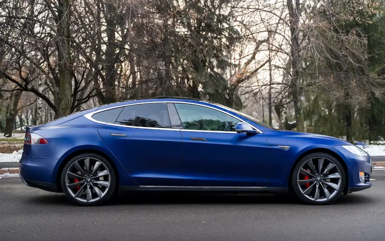 Tesla Model S 2015 годаүшін27 000 000 тг. в Алматы