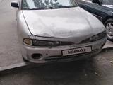 Mitsubishi Galant 1995 годаүшін300 000 тг. в Тараз