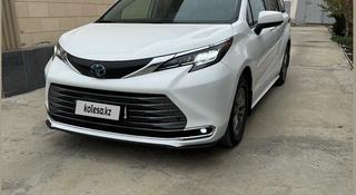 Toyota Sienna 2022 года за 20 500 000 тг. в Атырау