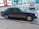 Mercedes-Benz E 200 1993 годаүшін2 000 000 тг. в Сатпаев