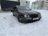 Mercedes-Benz E 220 2001 года за 3 100 000 тг. в Сатпаев – фото 4