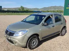 Renault Sandero, 2013