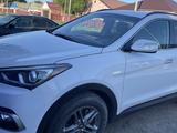 Hyundai Santa Fe 2016 годаүшін8 500 000 тг. в Атырау