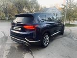 Hyundai Santa Fe 2019 годаүшін14 500 000 тг. в Караганда – фото 3