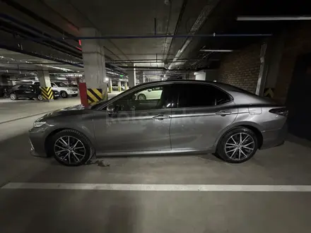 Toyota Camry 2024 года за 18 790 000 тг. в Астана – фото 8