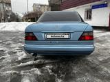 Mercedes-Benz E 220 1994 годаүшін2 400 000 тг. в Алматы – фото 2