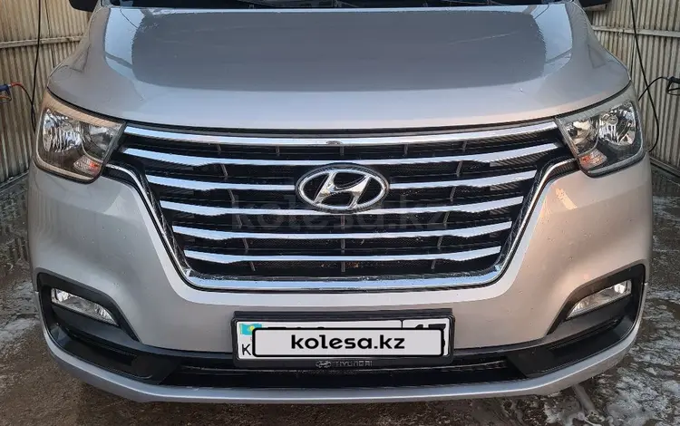 Hyundai Starex 2020 годаfor14 000 000 тг. в Шымкент