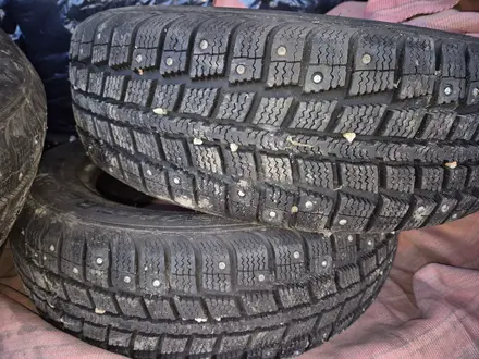 Зимние шины 185/65 R15 за 60 000 тг. в Риддер