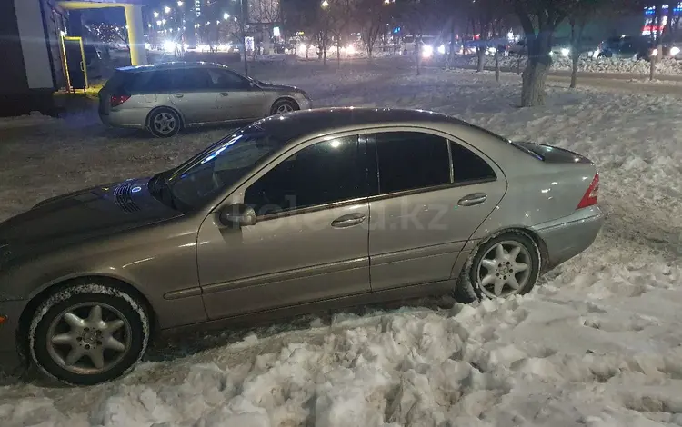 Mercedes-Benz C 320 2003 годаүшін3 600 000 тг. в Атырау