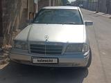 Mercedes-Benz C 200 1994 года за 1 650 000 тг. в Астана – фото 4