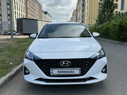 Hyundai Accent 2022 года за 7 900 000 тг. в Астана