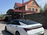 Hyundai Elantra 2020 года за 9 800 000 тг. в Алматы – фото 3