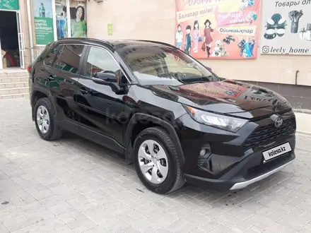 Toyota RAV4 2021 года за 20 000 000 тг. в Шымкент