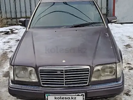 Mercedes-Benz E 230 1992 года за 950 000 тг. в Алматы – фото 6