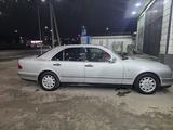 Mercedes-Benz E 230 1998 года за 2 150 000 тг. в Шымкент – фото 4