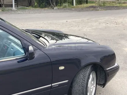 Mercedes-Benz E 230 1997 года за 2 800 000 тг. в Шымкент – фото 8