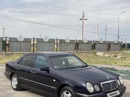 Mercedes-Benz E 230 1997 года за 2 800 000 тг. в Шымкент – фото 6