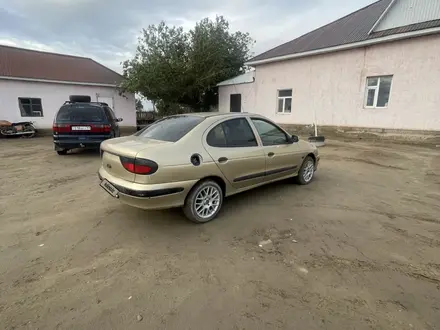 Renault Megane 2000 года за 700 000 тг. в Кызылорда – фото 2