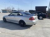 Mercedes-Benz CLK 320 2002 годаүшін4 500 000 тг. в Актау – фото 2