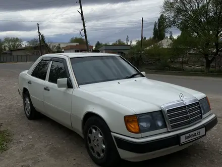 Mercedes-Benz E 200 1988 года за 1 750 000 тг. в Жаркент – фото 15