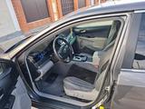 Toyota Camry 2014 года за 5 600 000 тг. в Атырау – фото 5