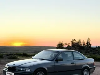 BMW 325