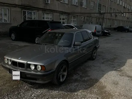 BMW 520 1993 года за 1 600 000 тг. в Шымкент – фото 7