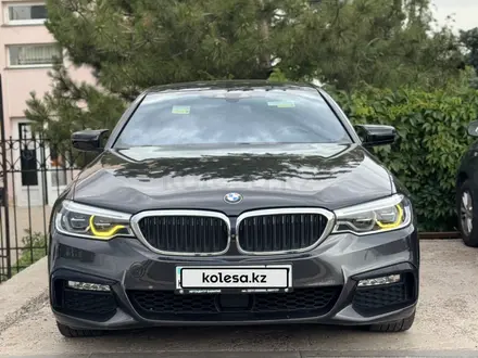 BMW 530 2018 года за 14 250 000 тг. в Алматы – фото 4