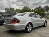 Mercedes-Benz E 240 2002 годаүшін5 100 000 тг. в Караганда – фото 3