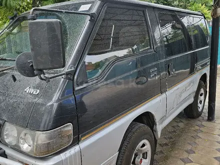 Mitsubishi Delica 1996 года за 1 700 000 тг. в Алматы – фото 3