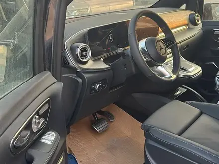 Mercedes-Benz V 300 Exclusive 2024 года за 70 000 000 тг. в Шымкент – фото 8