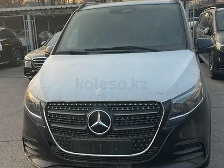 Mercedes-Benz V 300 Exclusive 2024 года за 70 000 000 тг. в Шымкент – фото 2