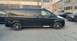 Mercedes-Benz V 300 Exclusive 2024 года за 70 000 000 тг. в Шымкент – фото 4