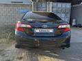 Toyota Camry 2013 года за 7 500 000 тг. в Шымкент – фото 2