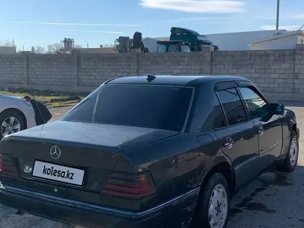 Mercedes-Benz E 230 1991 года за 750 000 тг. в Тараз – фото 2