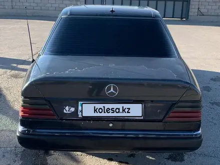 Mercedes-Benz E 230 1991 года за 750 000 тг. в Тараз – фото 3