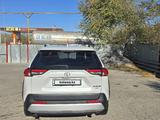 Toyota RAV4 2024 годаfor18 000 000 тг. в Актобе – фото 4