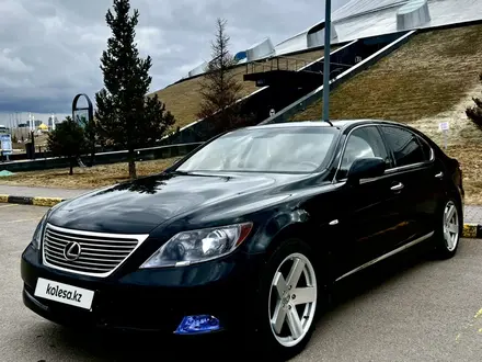 Lexus LS 460 2008 года за 7 200 000 тг. в Астана