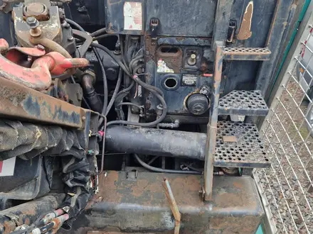 Floor  бортовой полуприцеп HIAB 130R 2004 года за 22 500 000 тг. в Алматы – фото 12