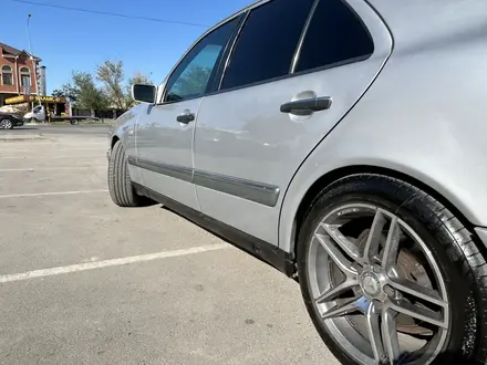 Mercedes-Benz E 280 1996 года за 2 800 000 тг. в Шымкент – фото 2