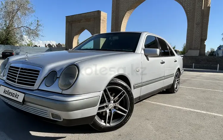 Mercedes-Benz E 280 1996 года за 2 800 000 тг. в Шымкент
