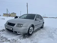 Volkswagen Bora, 2001