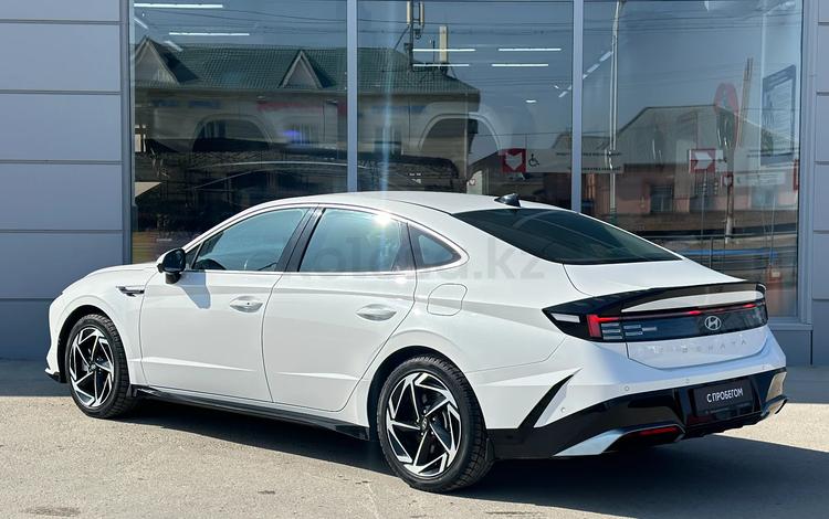 Hyundai Sonata High-Tech — миниатюра 2