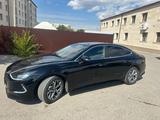 Hyundai Sonata 2022 годаfor11 200 000 тг. в Караганда – фото 3